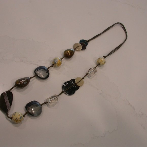 Stone and String Necklace - Picture 1 of 3